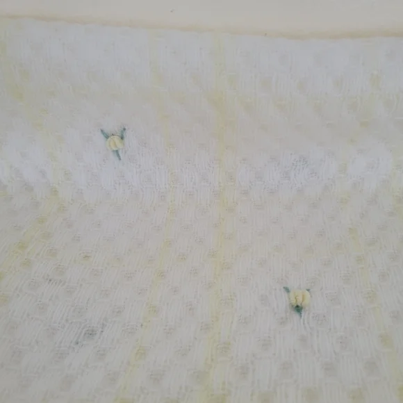 Saks Fifth Ave fringed knit infant blanket - Picture 5 of 9